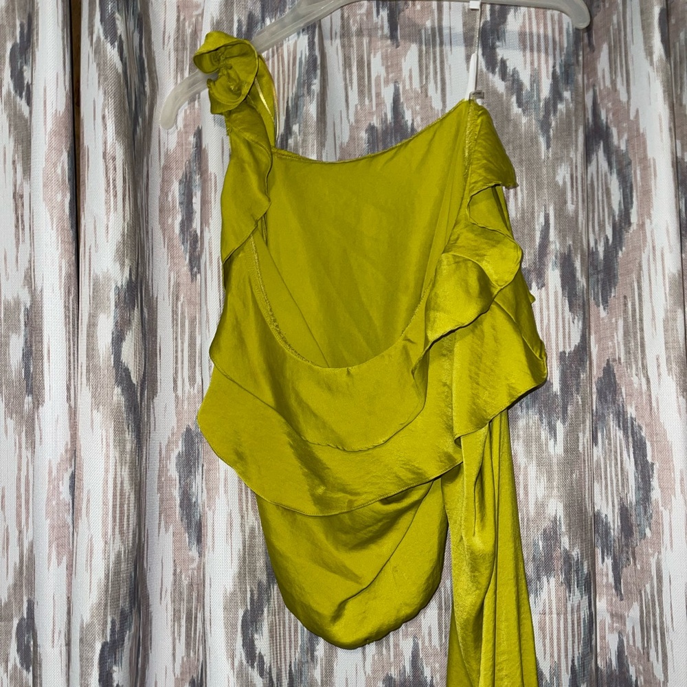 green these three boutique top